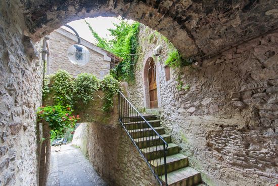 Scheggino Scheggino Andrea Luciani - Shutterstock.com 