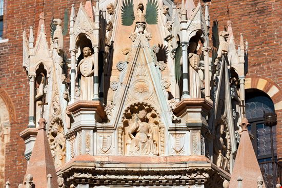 Arche Scaligere Arche Scaligere Alberto Masnovo - Shutterstock.com 