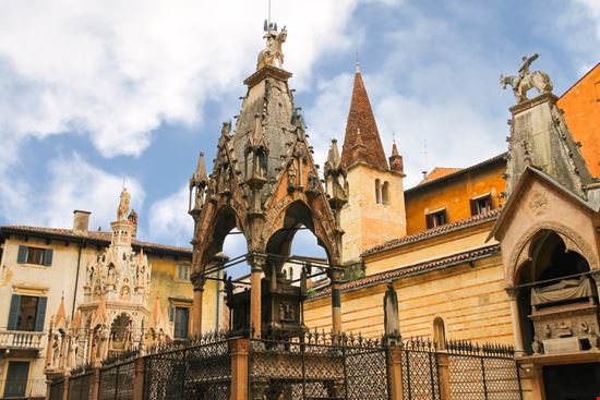 Arche Scaligere Arche Scaligere Nick_Nick - Shutterstock.com 