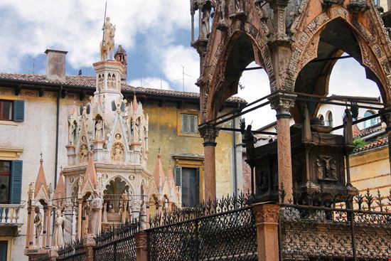 Arche Scaligere Arche Scaligere Nick_Nick - Shutterstock.com 