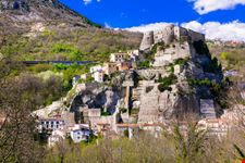 Castello di Cerro al Volturno