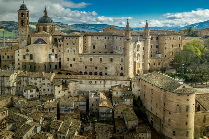 Urbino e Raffaello: tutti gli eventi per festeggiare il cinquecentenario