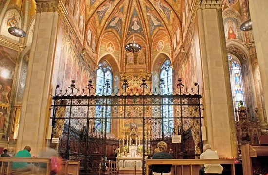 Loreto Santuario della Santa Casa  stock.adobe.com 