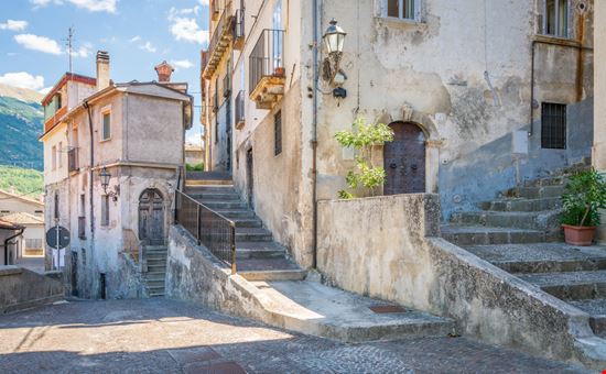 Pettorano sul Gizio Pettorano sul Gizio Stefano_Valeri - Shutterstock.com 