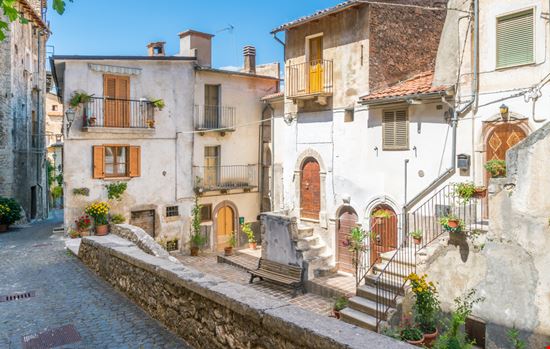 Pettorano sul Gizio Pettorano sul Gizio Stefano_Valeri - Shutterstock.com 