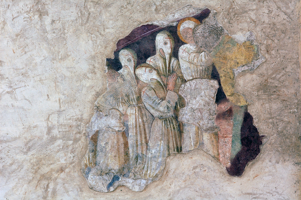 L'affresco più spaventoso d'Italia si trova in un piccolo comune di Lombardia: la Danza Macabra, misteri della Val Seriana