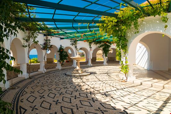 Terme di Kallithea Terme di Kallithea allou - Istockphoto.com 