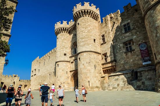 Le mura di Rodi Le mura di Rodi DejanKolar - Istockphoto.com 