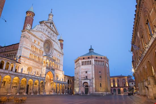Cremona Cremona sedmak - Istockphoto.com 