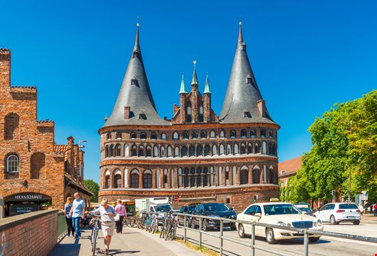 Holstentor Holstentor RSfotography - Istockphoto.com 