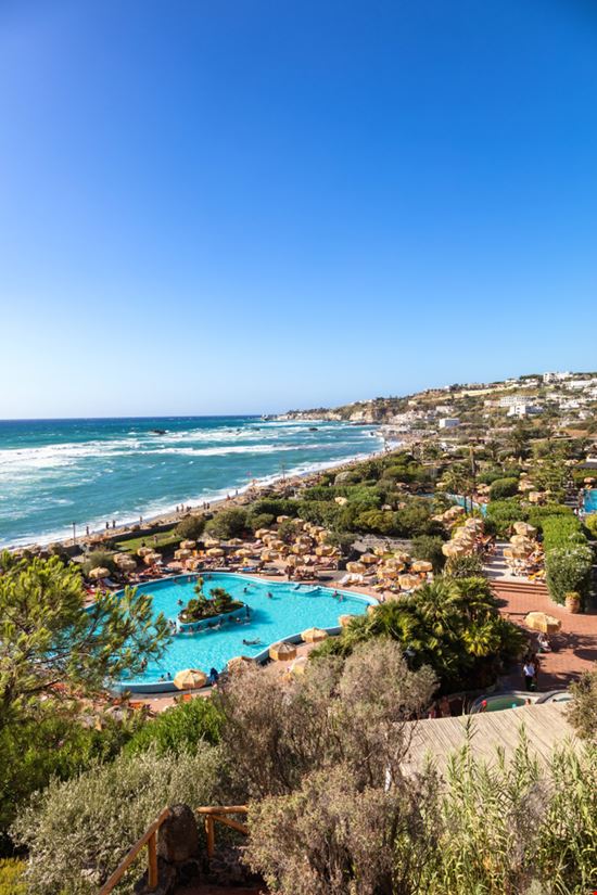 Ischia Terme Giardini Poseidon AWP76 / Shutterstock.com 