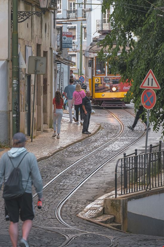 Alfama Lisbon Lethicia Coelho / Shutterstock.com 
