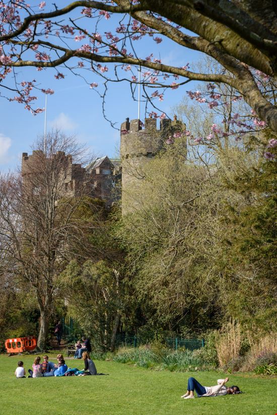 Malahide Malahide Castle SAKhanPhotography / Shutterstock.com 