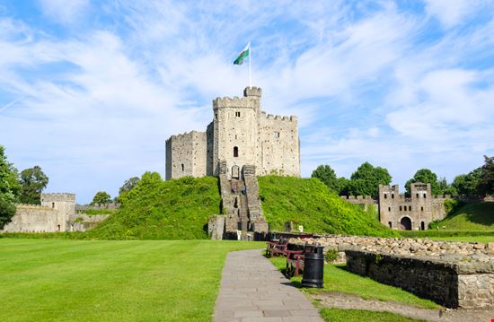 Cardiff Cardiff lenisecalleja.photography - Shutterstock.com 