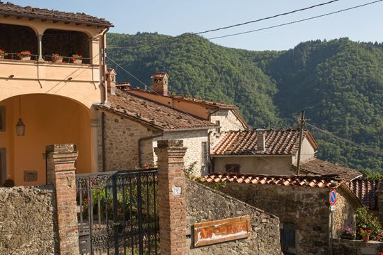 Benabbio Il borgo di Benabbio Steve Lovegrove / Shutterstock.com 