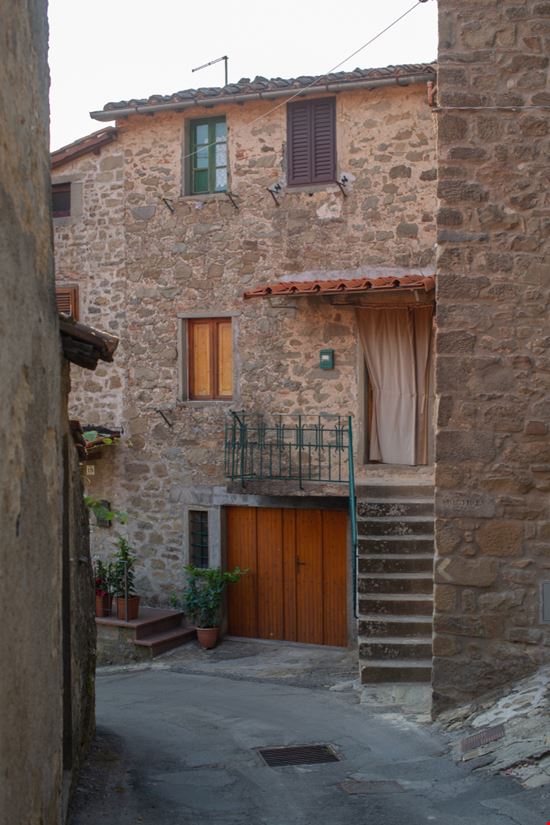 Benabbio Il borgo di Benabbio Steve Lovegrove - Shutterstock.com 