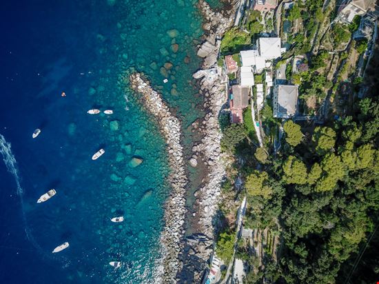 Camogli Punta Chiappa sembler - Shutterstock.com 