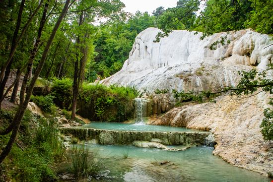 Bagni San Filippo Le terme naturali della Val d'Orcia Fabio Michele Capelli / Shutterstock.com 