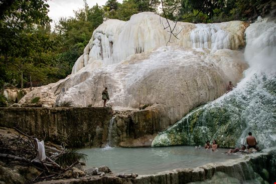 Bagni San Filippo Le terme naturali della Val d'Orcia Steve Barze / Shutterstock.com 