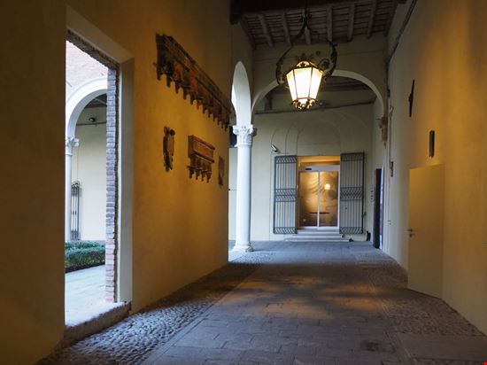 Ferrara Palazzo dei Diamanti  Gaia Conventi / Shutterstock.com 