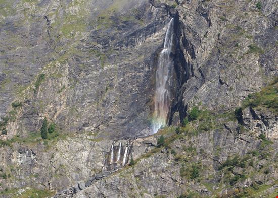 Cascate del Serio Le cascate della Val Seriana Shutterstock.com 