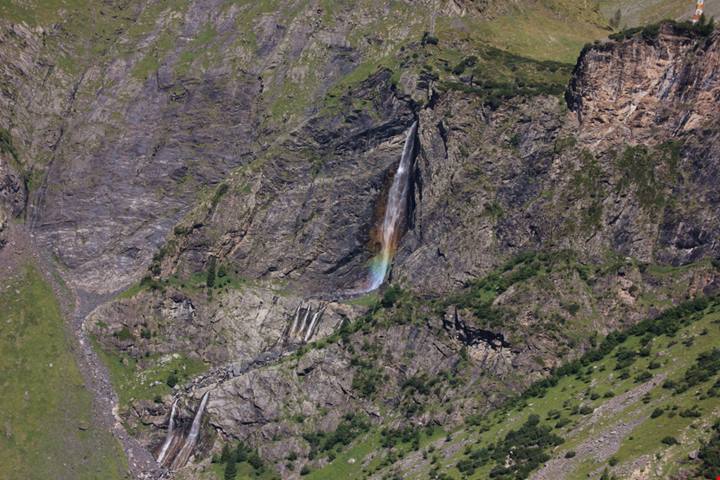 Sembra di essere dall'altra parte del mondo: questi 3 luoghi naturali in Italia sono ai limiti della realtà
