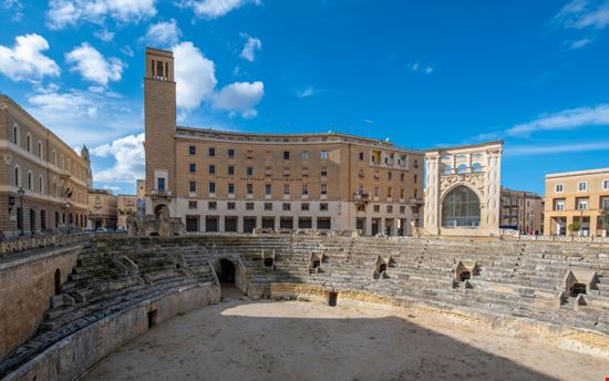 Lecce Anfiteatro romano  Mitzo / Shutterstock.com 