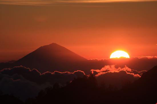 Rinjani Rinjani David Evison - Shutterstock.com 