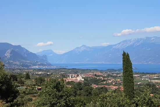 Polpenazze del Garda Polpenazze del Garda Simona Tpol - Shutterstock.com 