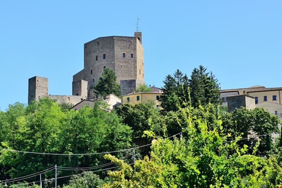 Rocca Malatestiana Rocca Malatestiana phototravelua - Shutterstock.com 