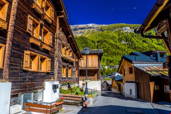 Leukerbad Leukerbad Dmitry Eagle Orlov - Shutterstock.com 