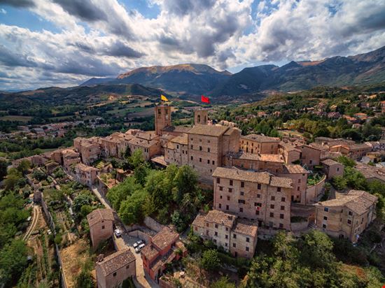 Sarnano Sarnano NewNomads - Shutterstock.com 