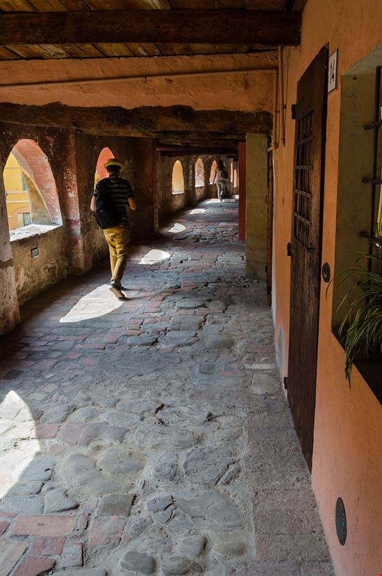 Brisighella Via del Borgo stock.adobe.com 