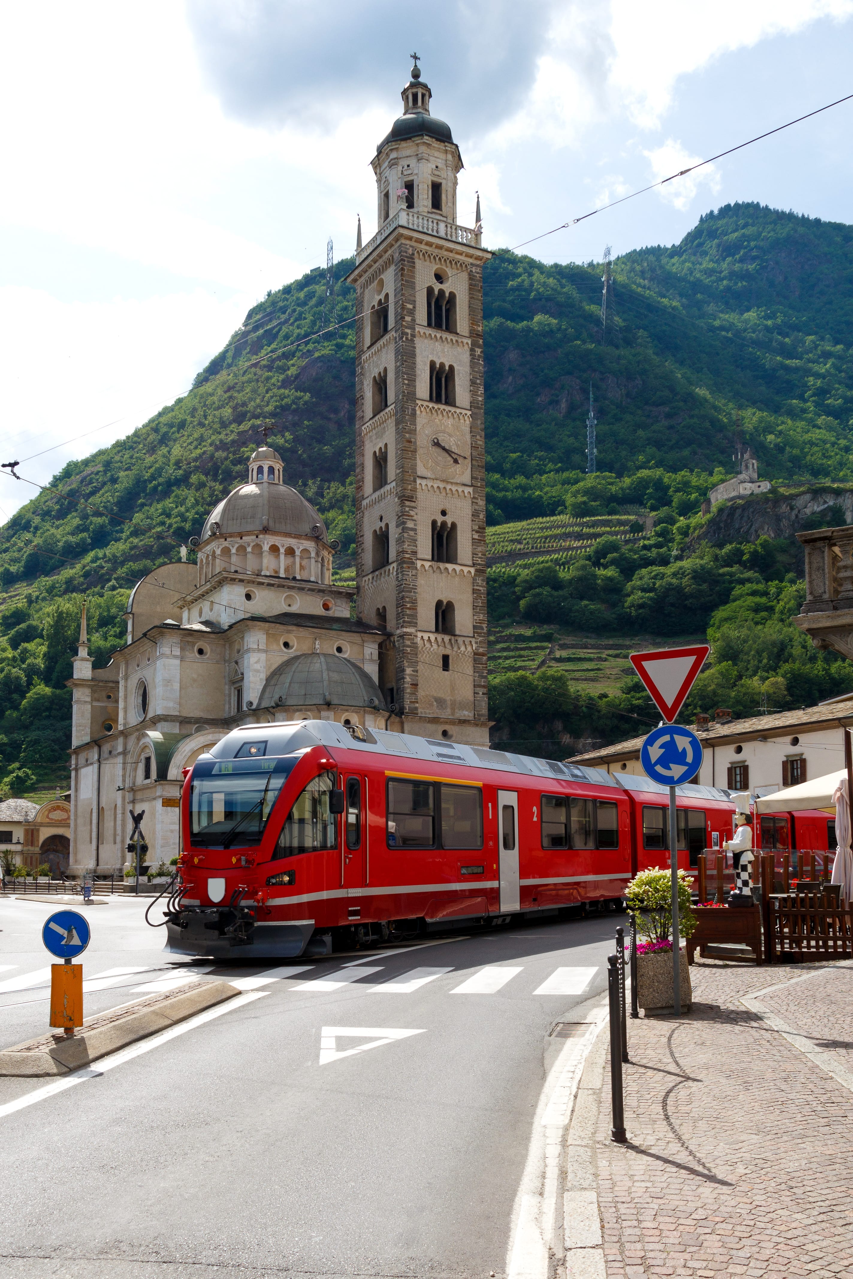 Trenino Rosso del Bernina