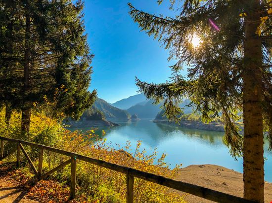 Lago di Cadore Lago di Cadore Riccardo Schiavina - Shutterstock.com 