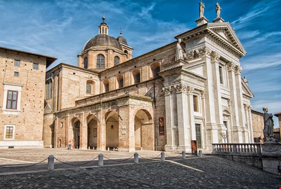 424011503181030_Urbino_619529138 424011503181030_Urbino_619529138  