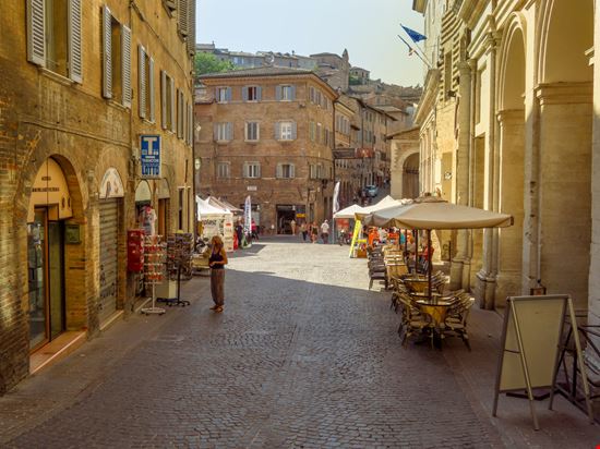 424011503181030_Urbino_727346917 424011503181030_Urbino_727346917  