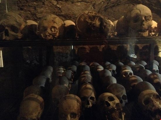 Museo delle Mummie a Ferentillo Museo delle Mummie a Ferentillo Pubblico dominio, https://it.wikipedia.org/w/index.php?curid=6702702 