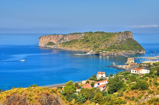 Praia a Mare Isola di Dino stock.adobe.com 
