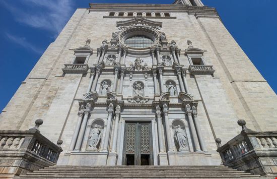 Cattedrale Cattedrale chbaum - Shutterstock.com 