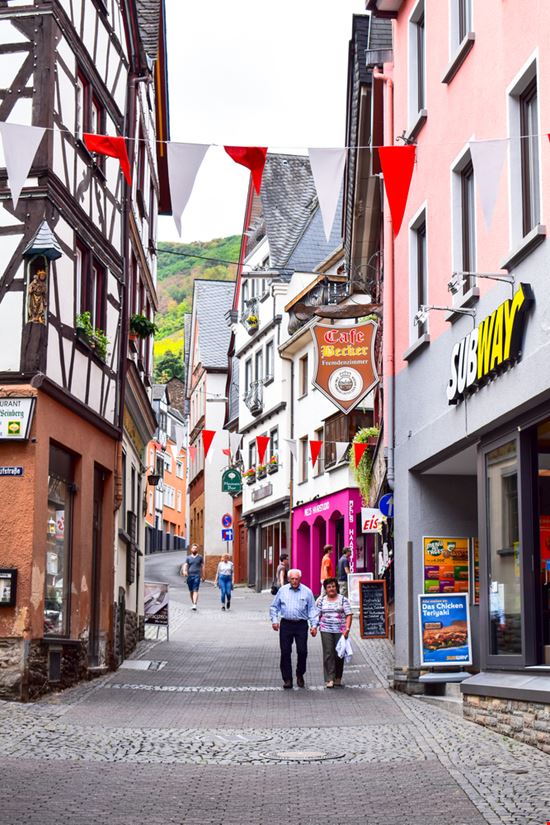 Cochem Una cittadina da sogno in Germania Suratwadee Rattanajarupak / Shutterstock.com 