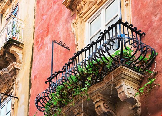Isle of Ortigia Siracusa Roman Babakin - Shutterstock.com 