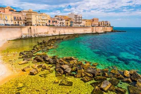 Isle of Ortigia Siracusa Romas_Photo - Shutterstock.com 