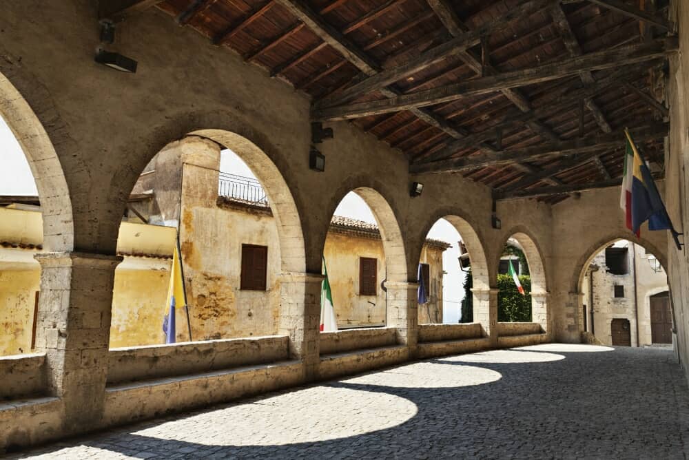 Sermoneta