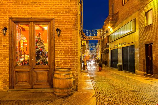 Alba Alba Rostislav Glinsky / Shutterstock.com 