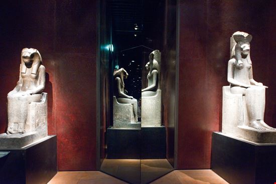 Museo Egizio Museo Egizio Gimas / Shutterstock.com 