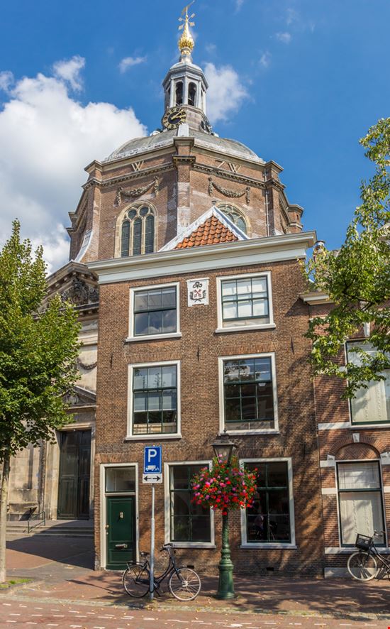 Leiden Leiden Marc Venema - Shutterstock.com 