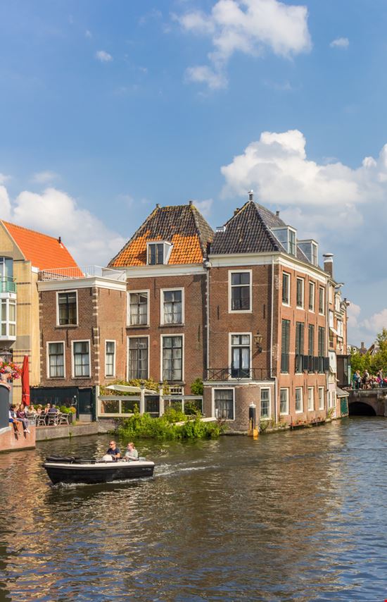 Leiden Leiden Marc Venema - Shutterstock.com 