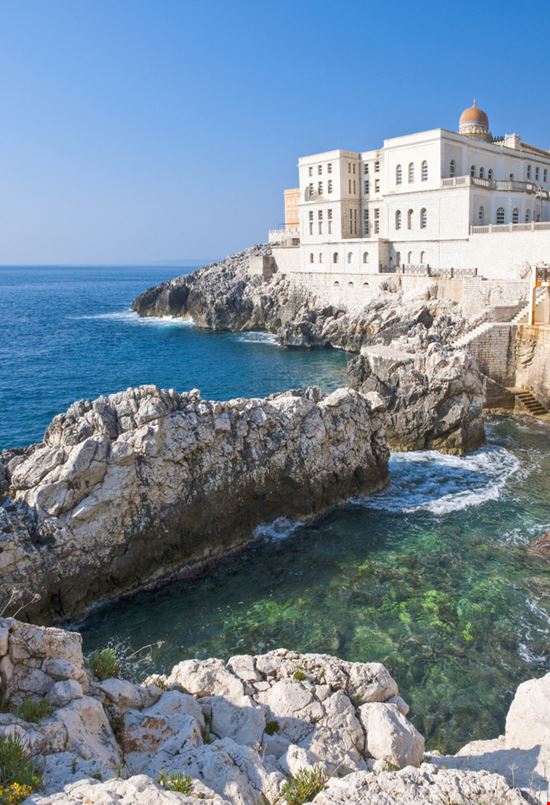 Santa Cesarea Terme Santa Cesarea Terme Gimas - Shutterstock.com 