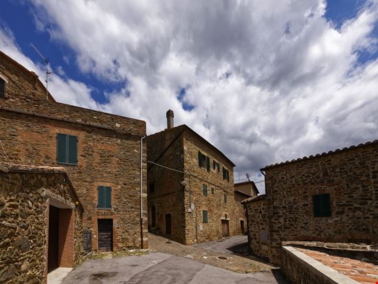 Montalcino Sant'Angelo in Colle stock.adobe.com 